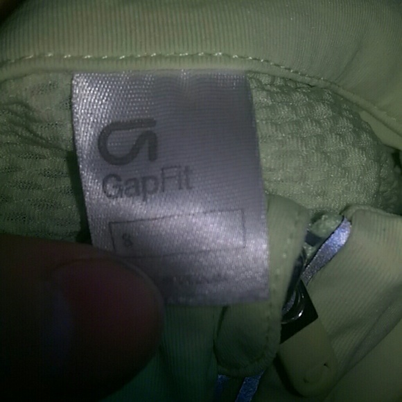 A light spring coat - Picture 2 of 2